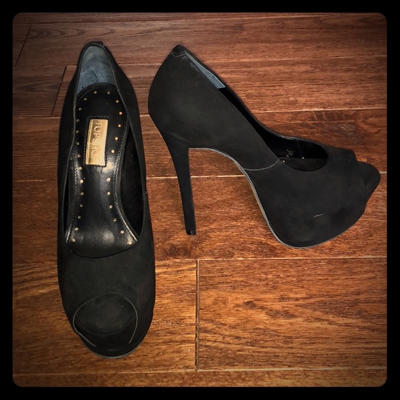 Topshop Shoes - Topshop black platform peep toe